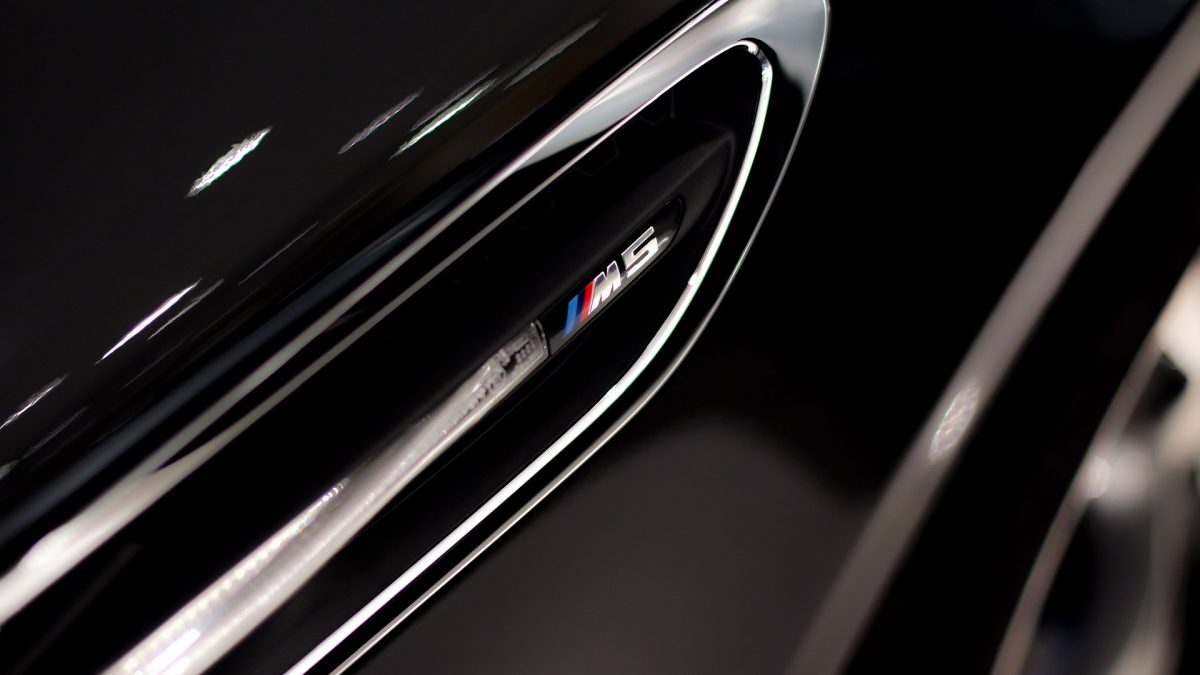 BMW M5 cheiro de luxo